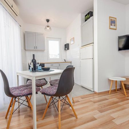 Apartman Iva โนวาลยา ภายนอก รูปภาพ