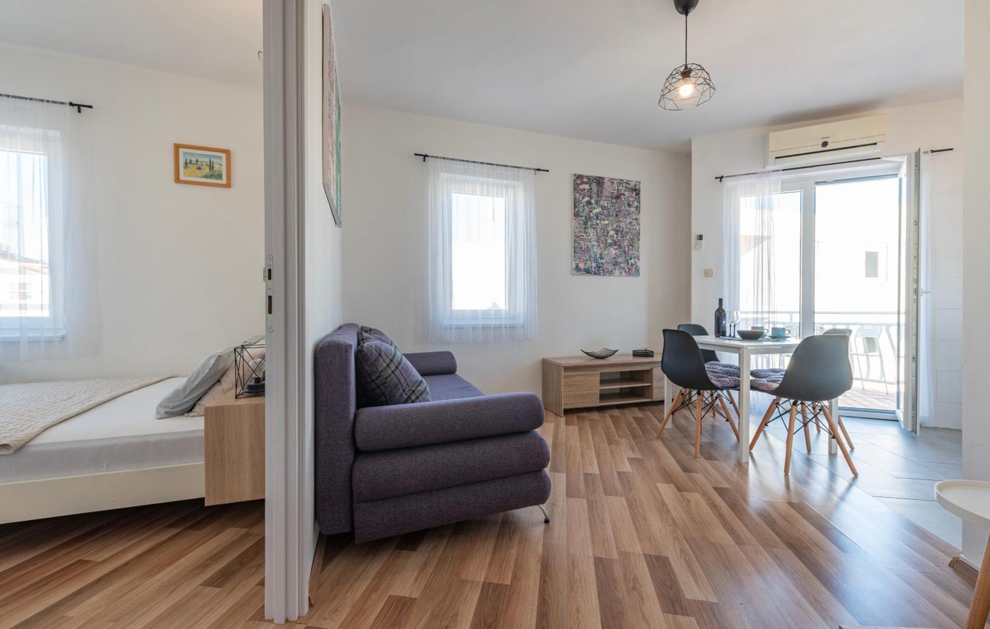 Apartman Iva โนวาลยา ภายนอก รูปภาพ
