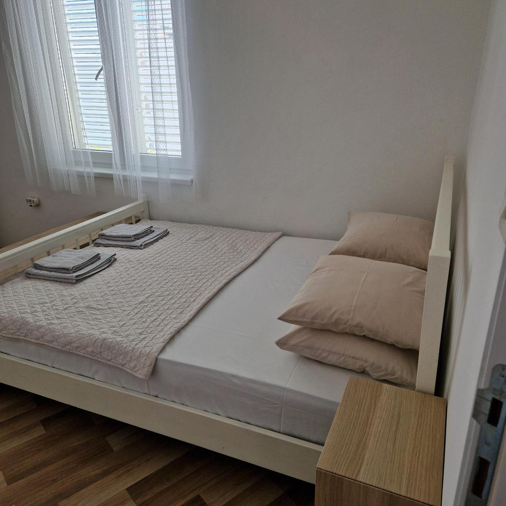 Apartman Iva โนวาลยา ภายนอก รูปภาพ